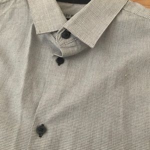 H&M slim Shirt. Medium